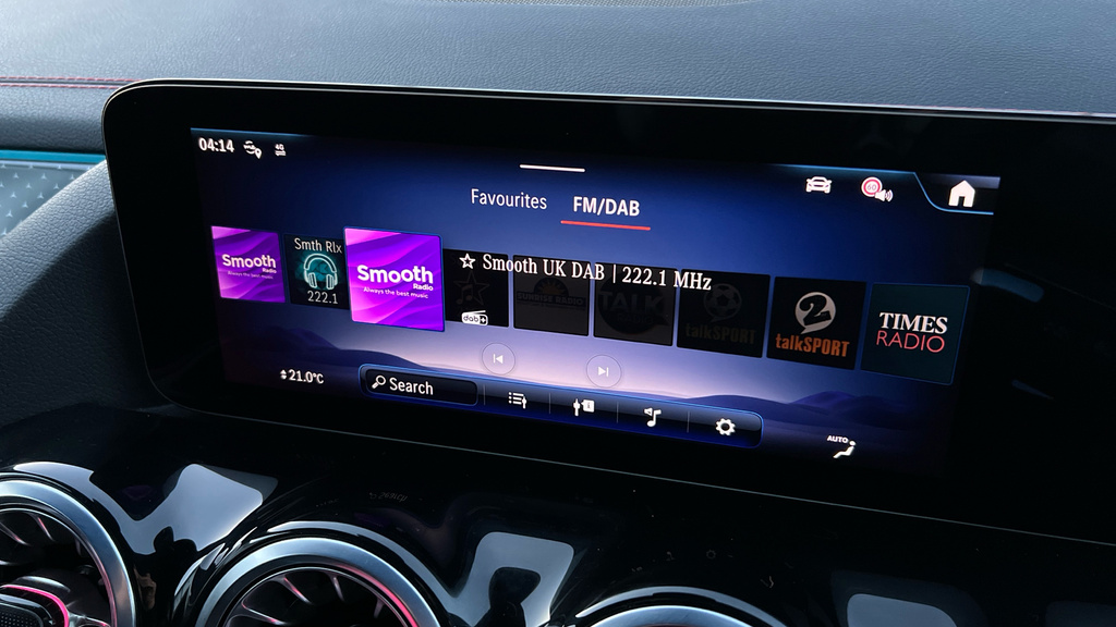 Mercedes-Benz EQA Eqa 250 140Kw Amg Line Executive 70.5Kwh Black #36