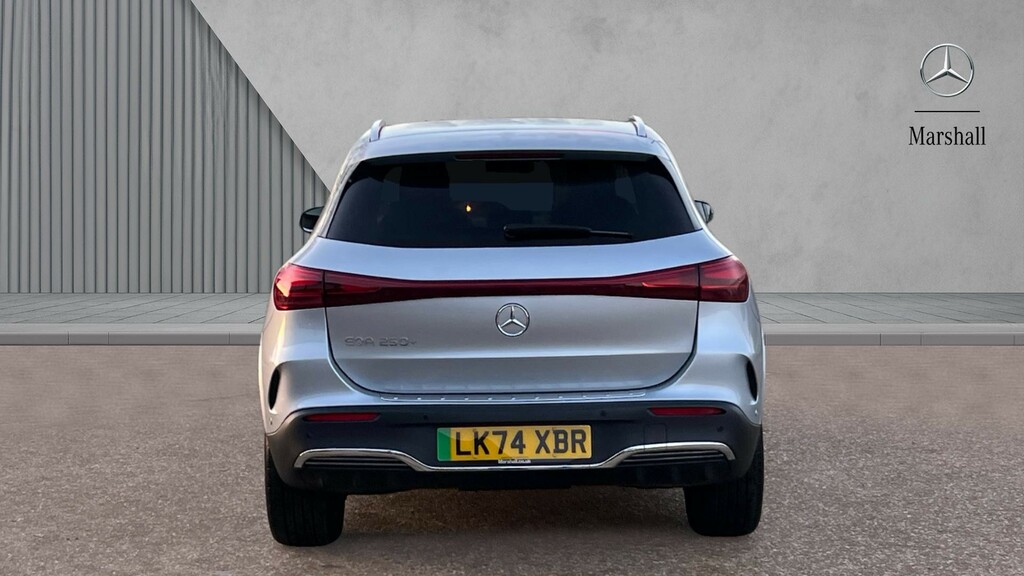 Mercedes-Benz EQA Eqa 250 140Kw Amg Line Executive 70.5Kwh Black #7
