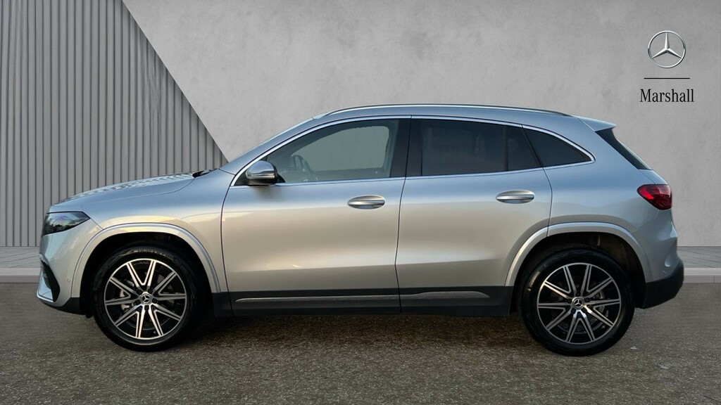 Mercedes-Benz EQA Eqa 250 140Kw Amg Line Executive 70.5Kwh Black #10