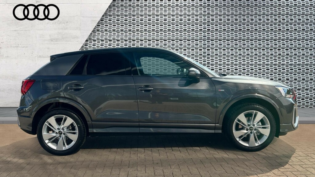 Audi Q2 Audi Q2 S Line 35 Tfsi 150 Ps S Tronic Grey #4