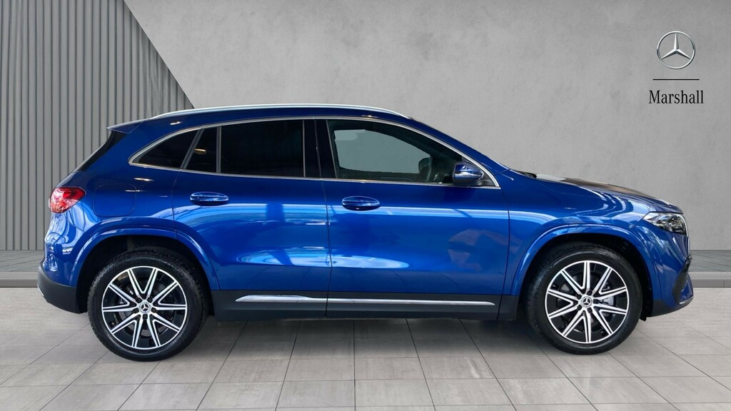 Mercedes-Benz EQA Eqa 250 140Kw Amg Line Executive 70.5Kwh Blue #4