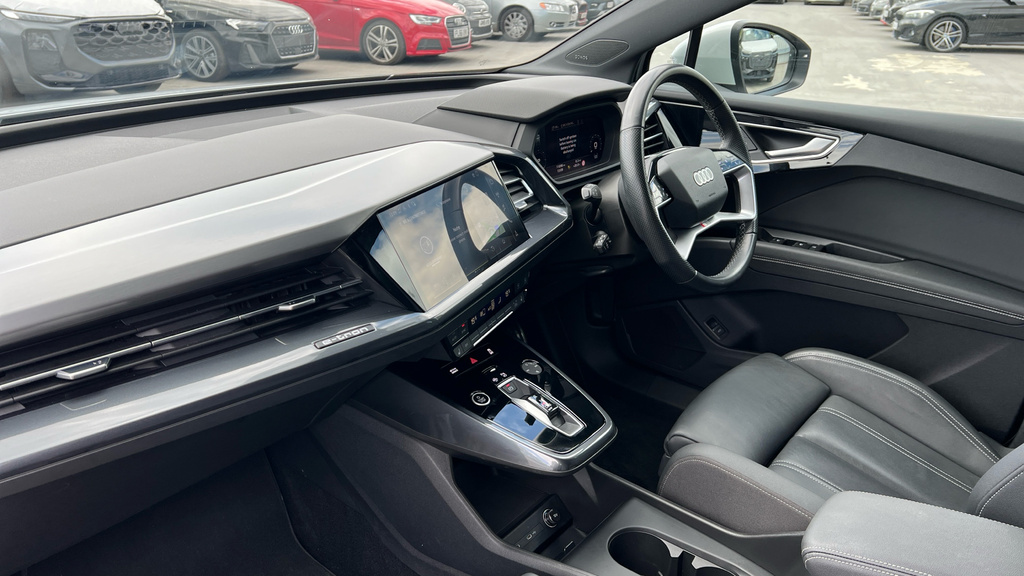Audi Q4 E Tron Q4 150Kw 40 82Kwh S Line GM73FHP White #2
