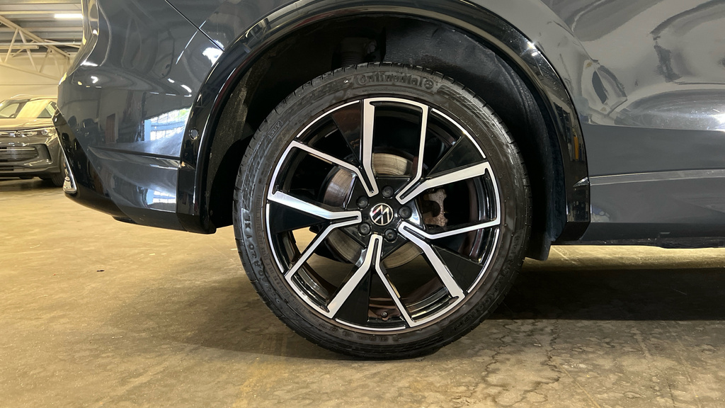 Volkswagen Tiguan Tiguan 1.5 Etsi 150 R-line Dsg BT24VNW Grey #5