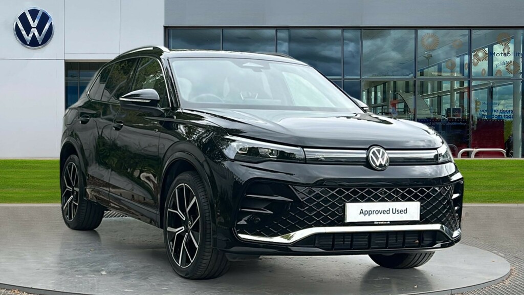 Volkswagen Tiguan Tiguan 1.5 Etsi 150 R-line Dsg Black