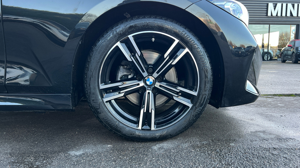 BMW 3 Series 320I M Sport Touring Black #14