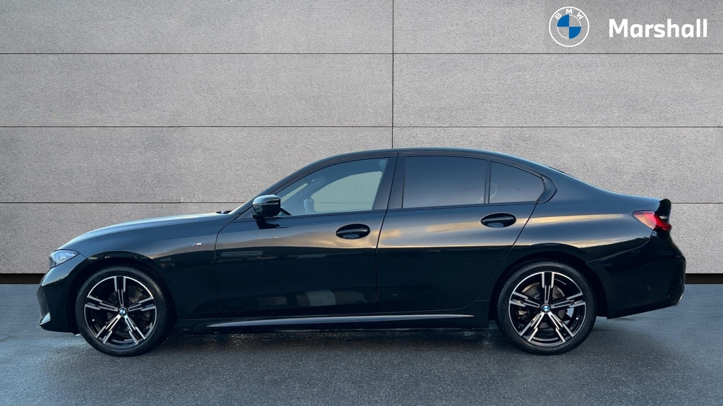 BMW 3 Series 320I M Sport Touring Black #24