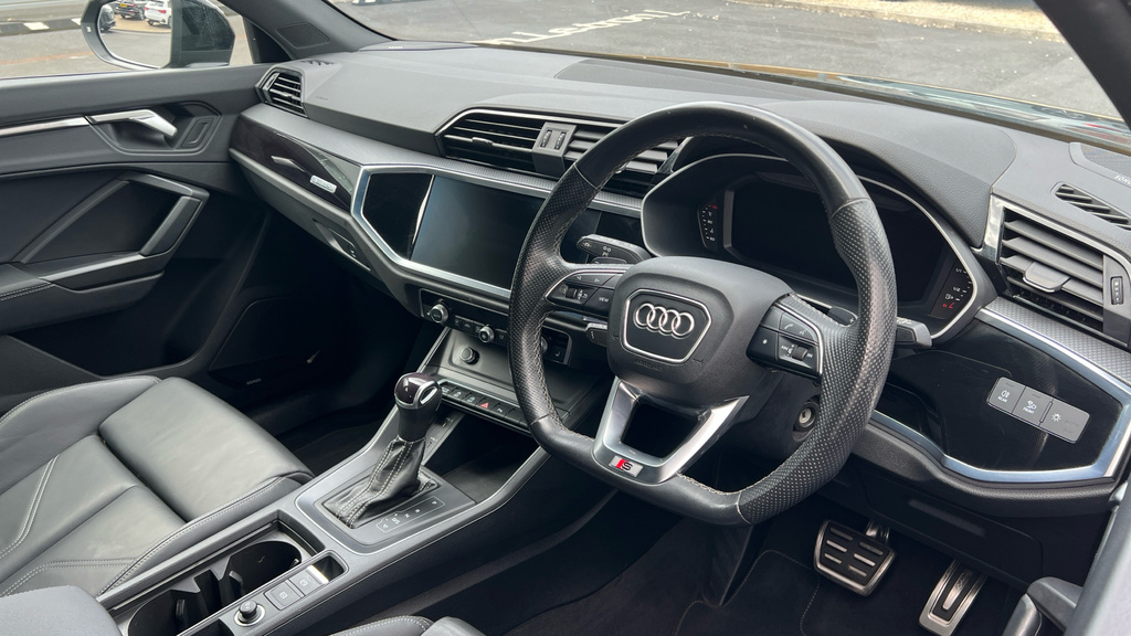Audi Q3 35 Tfsi Black Edition S Tronic 2023 Black #6