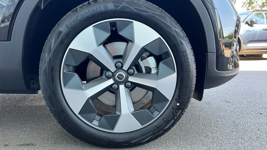 Volvo XC40 2.0 B4 Mhev Plus Black Edition Suv Hybr Black #20