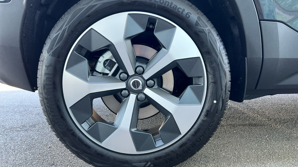 Volvo XC40 2.0 B4 Mhev Plus Black Edition Suv Hybr Black #17
