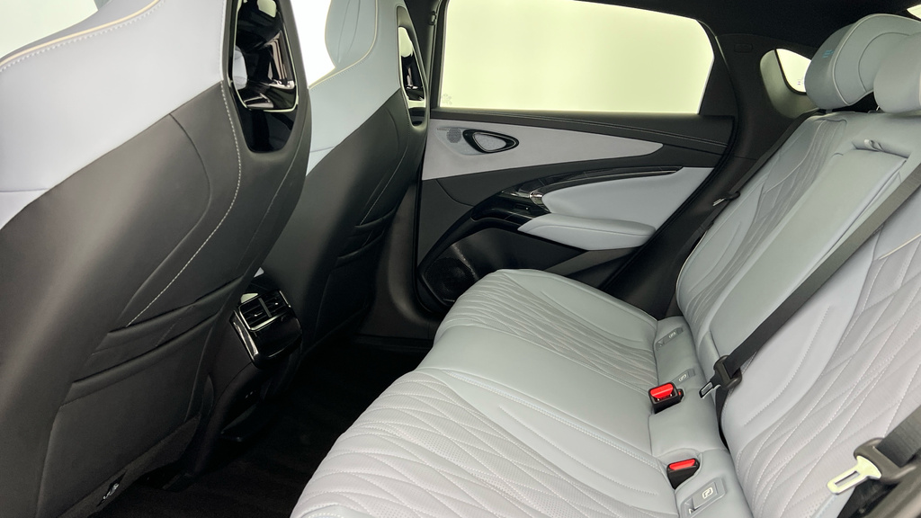 Byd Seal 82.5Kwh Excellence Saloon Awd Blue #13
