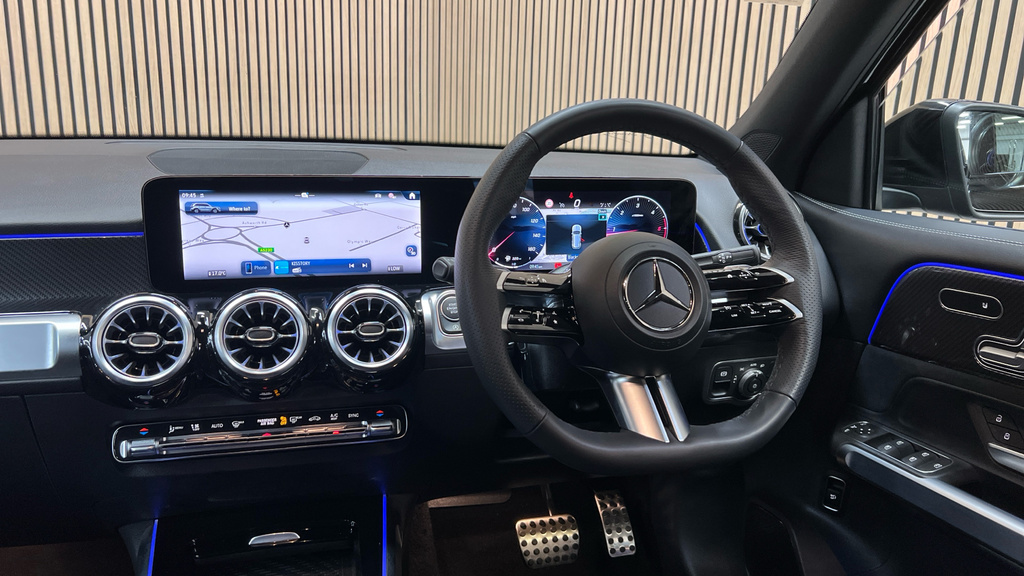 Mercedes-Benz GLB Class 200 Amg Line Executive 7G-tronic Grey #35