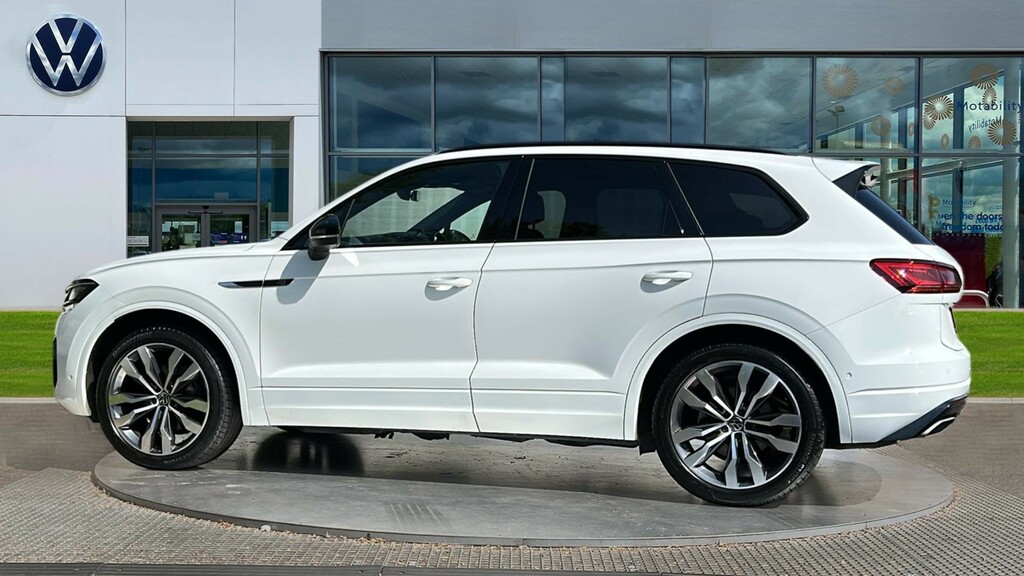 Volkswagen Touareg R-line Tech Plus Black #8
