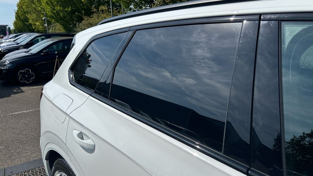 Volkswagen Touareg R-line Tech Plus Black #28