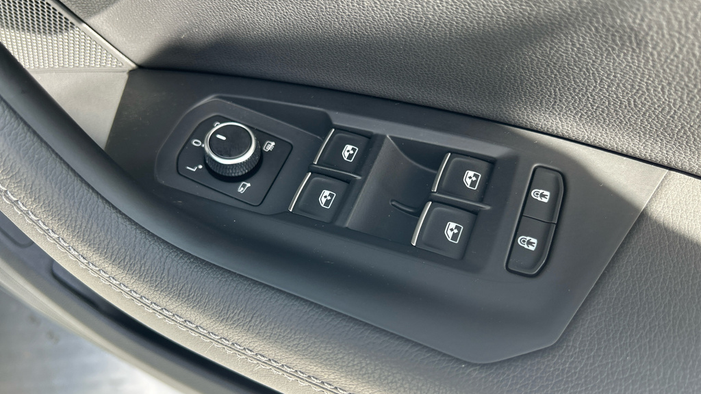 Volkswagen Touareg R-line Tech Plus Black #46