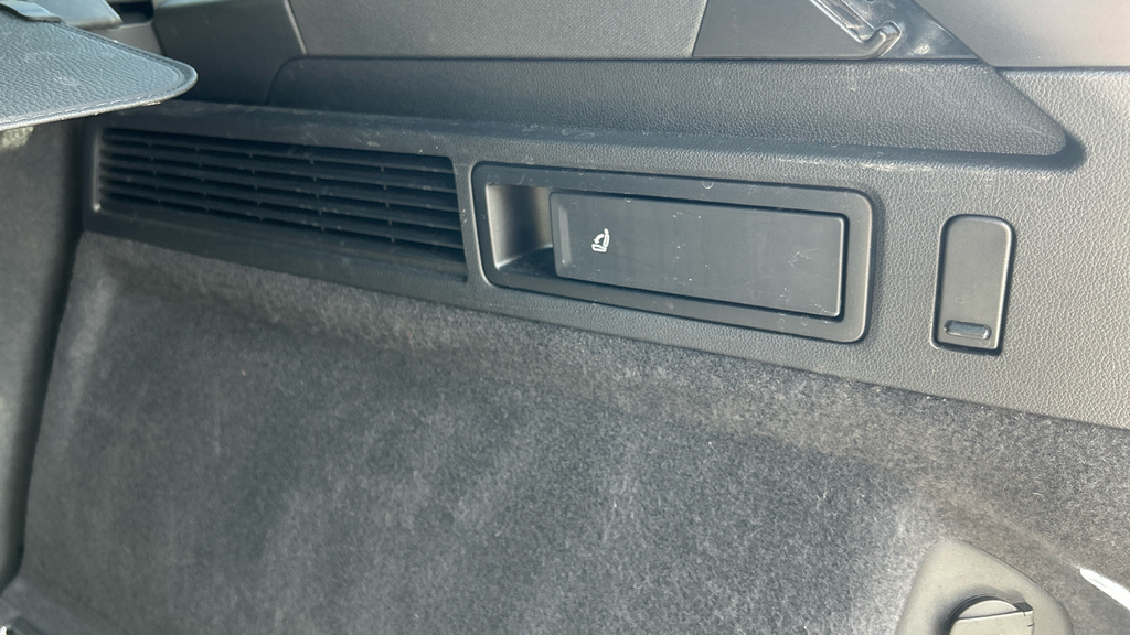 Volkswagen Touareg R-line Tech Plus Black #36