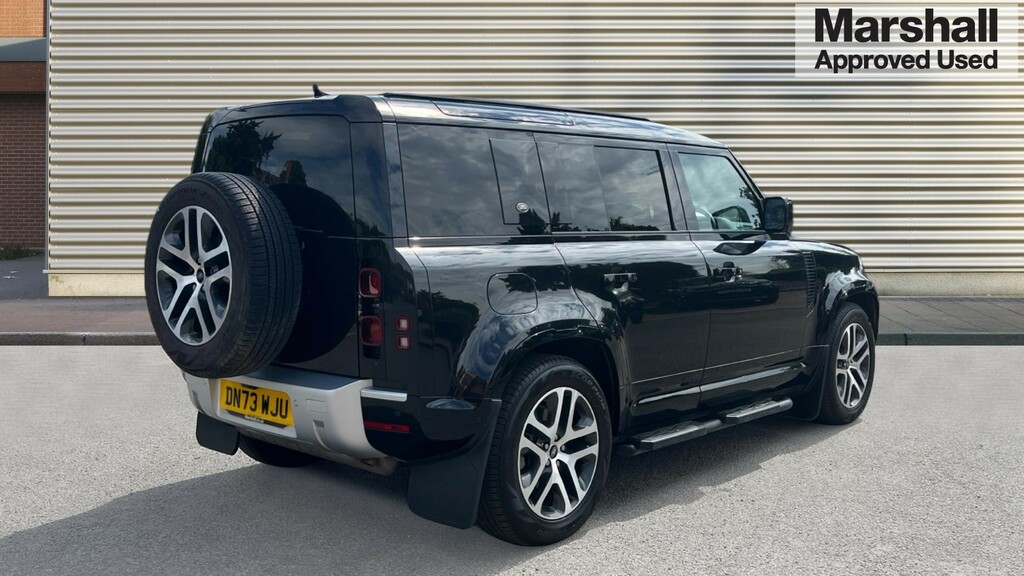 Land Rover Defender 110 Defender 2.0 P400e Xs Edition 110 DN73WJU Black #3