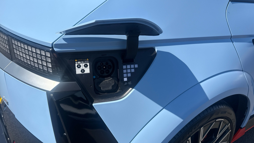 Hyundai Ioniq 5 Ultimate Black #21
