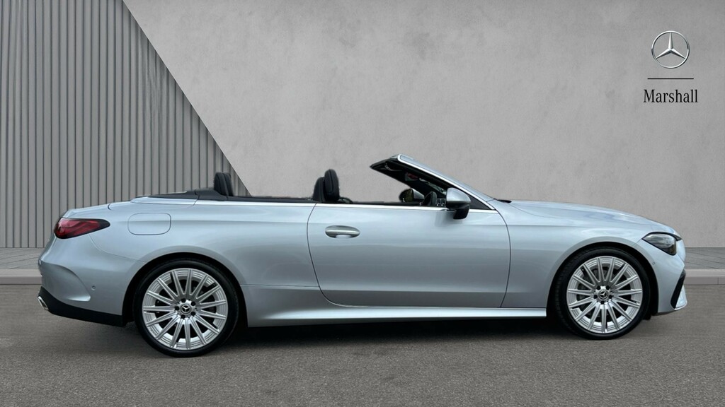 Mercedes-Benz CLE Class Cle 300 4Matic Amg Line Premium Plus 9G-tronic Silver #4