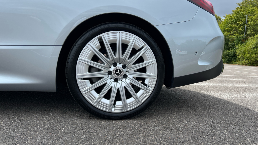 Mercedes-Benz CLE Class 200 Amg Line Premium Plus 9G-tronic 2025 Black #26