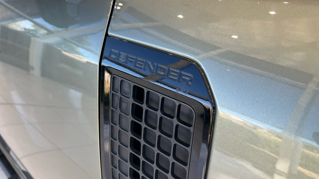 Land Rover Defender 110 2.0 P400e X-dynamic Se 110 2023 Green #30