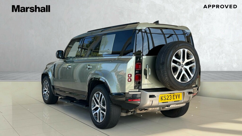 Land Rover Defender 110 Defender 3.0 D300 X-dynamic S 110 7 Seat Green #2