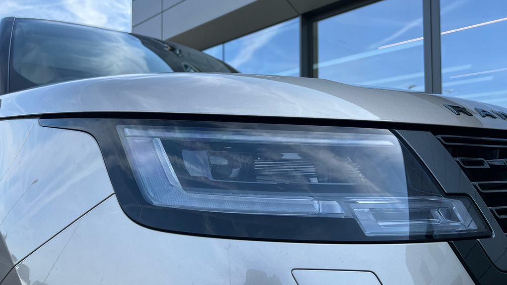 Land Rover Range Rover 4.4 P530 V8 First Edition Grey #17