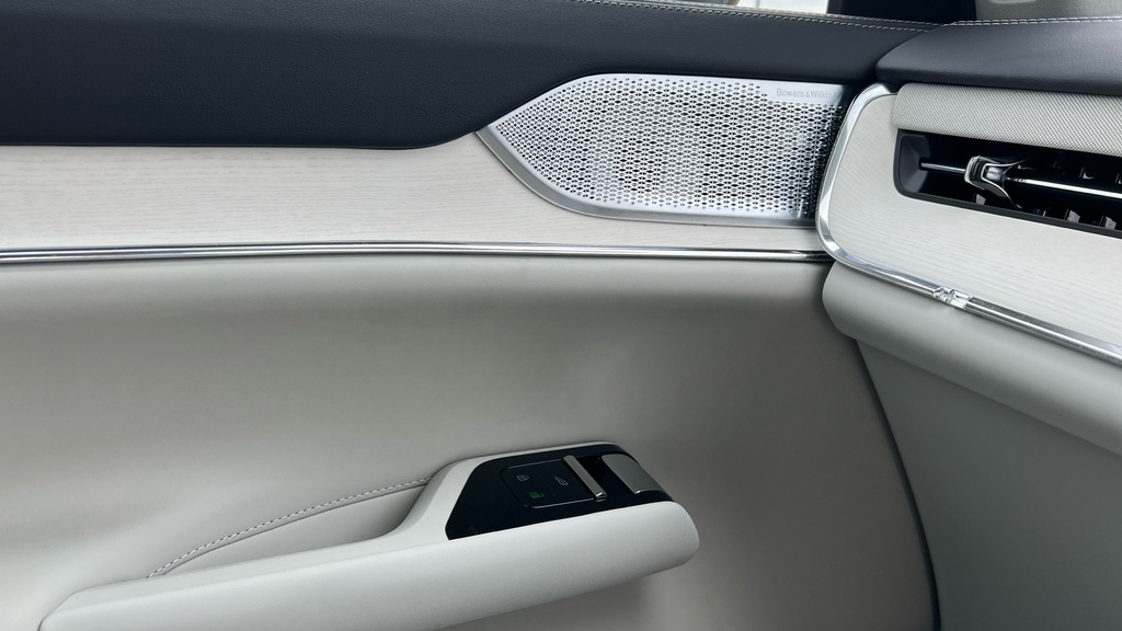 Volvo EX90 Ultra, Twin Motor Performance, 7 Seats Blue #43