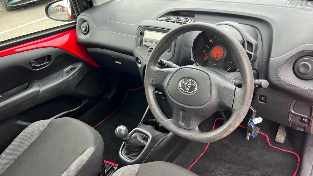 Toyota Aygo 1.0 Vvt-i X-play Grey #9