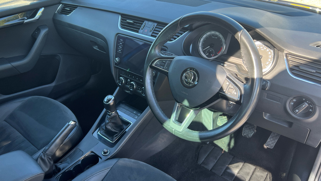 Skoda Octavia Octavia 1.6 Tdi Cr Se L Blue #6