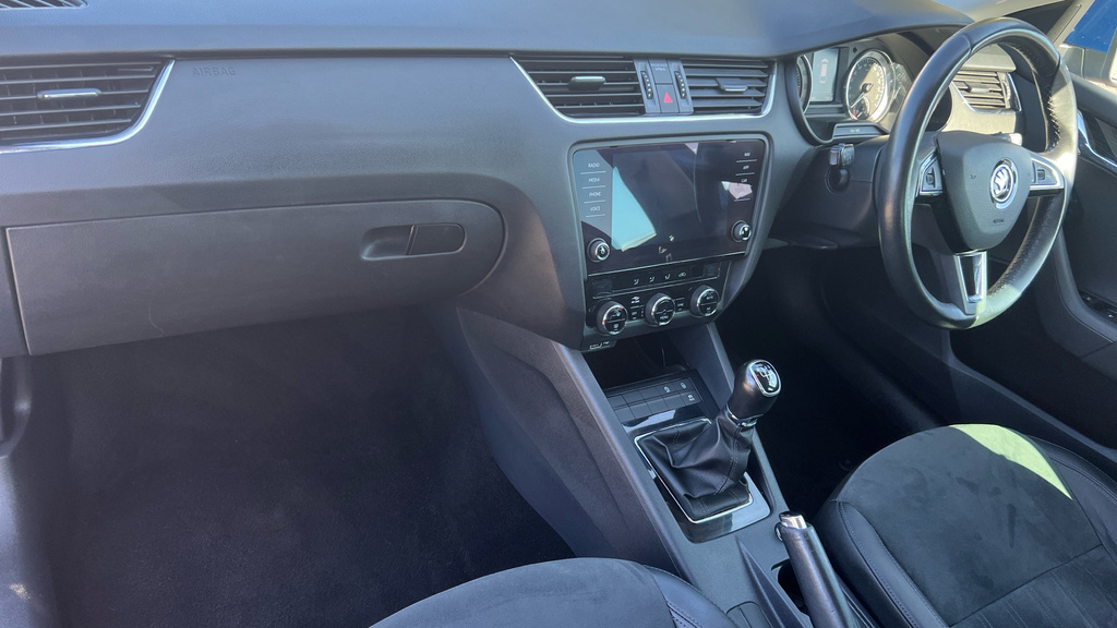 Skoda Octavia Octavia 1.6 Tdi Cr Se L Blue #2