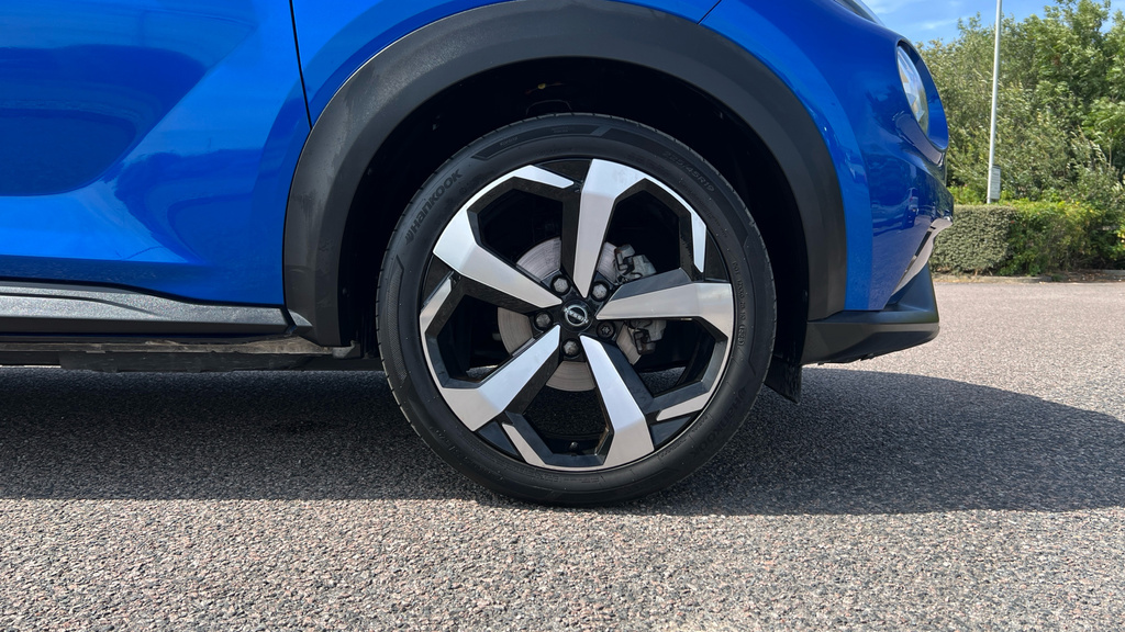 Nissan Juke 1.0 Dig-t 114 N-connecta Dct Black #24
