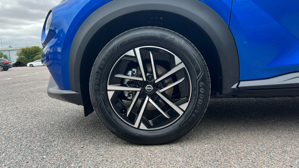 Nissan Juke Nissan Juke Hatchback 1.6 Hybrid N-connecta Au Blue #4