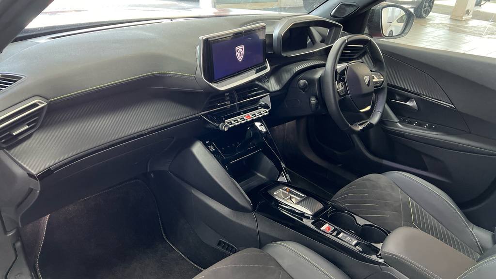Peugeot 2008 1.2 Hybrid 145 Gt E-dsc6 Grey #10