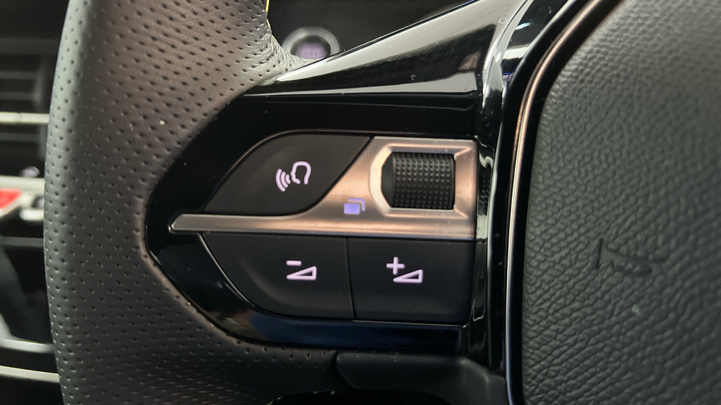 Peugeot 2008 1.2 Hybrid 145 Gt E-dsc6 Grey #22