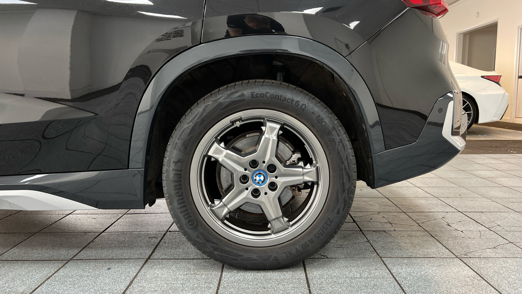 BMW iX1 150Kw Edrive20 M Sport 65Kwh Black #26