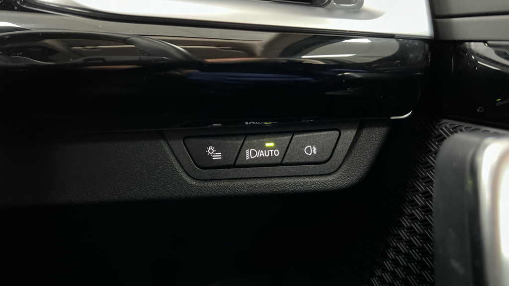 BMW iX1 150Kw Edrive20 M Sport 65Kwh Black #37