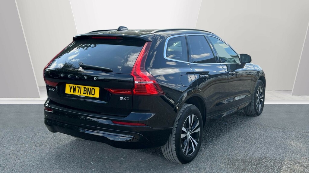 Volvo XC60 Xc60 2.0 B4d Momentum Awd Geartronic Black #2