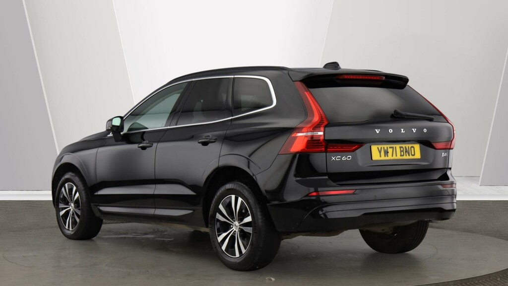 Volvo XC60 Xc60 2.0 B4d Momentum Awd Geartronic Black #3