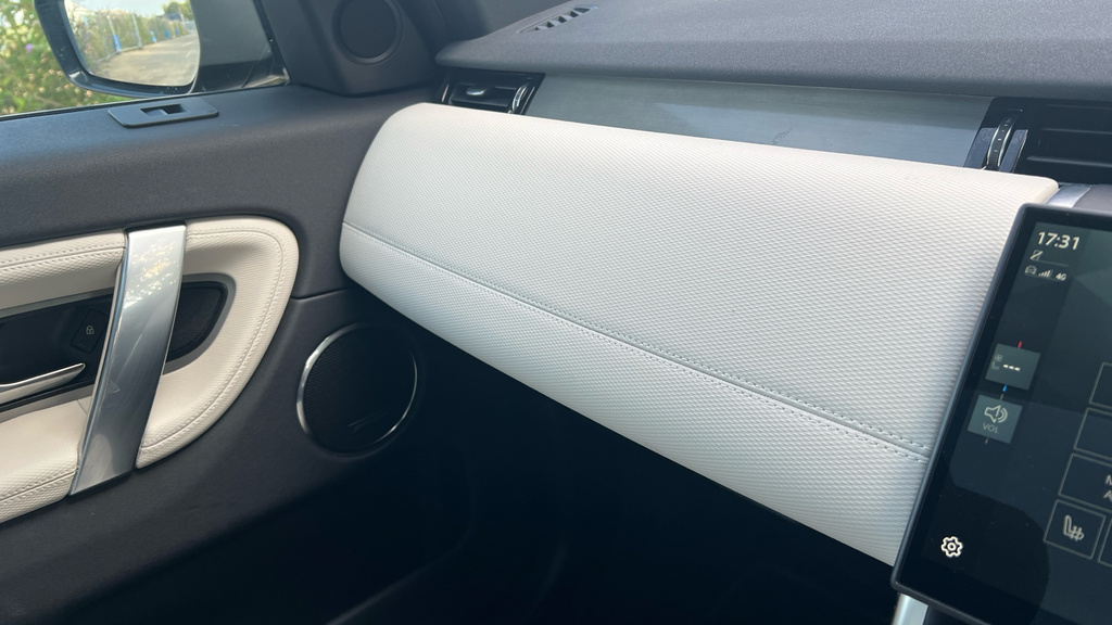Land Rover Discovery Sport D200 Dynamic Se Blue #37