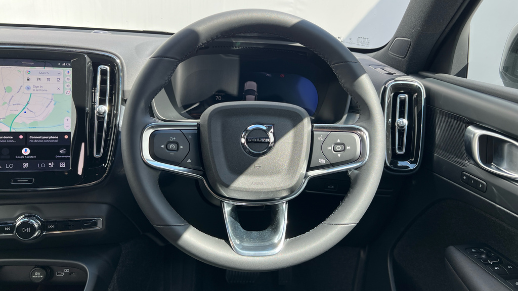 Volvo XC40 B3 161Bhp Black Edition Plus Mild Hybrid - Rear Black #10