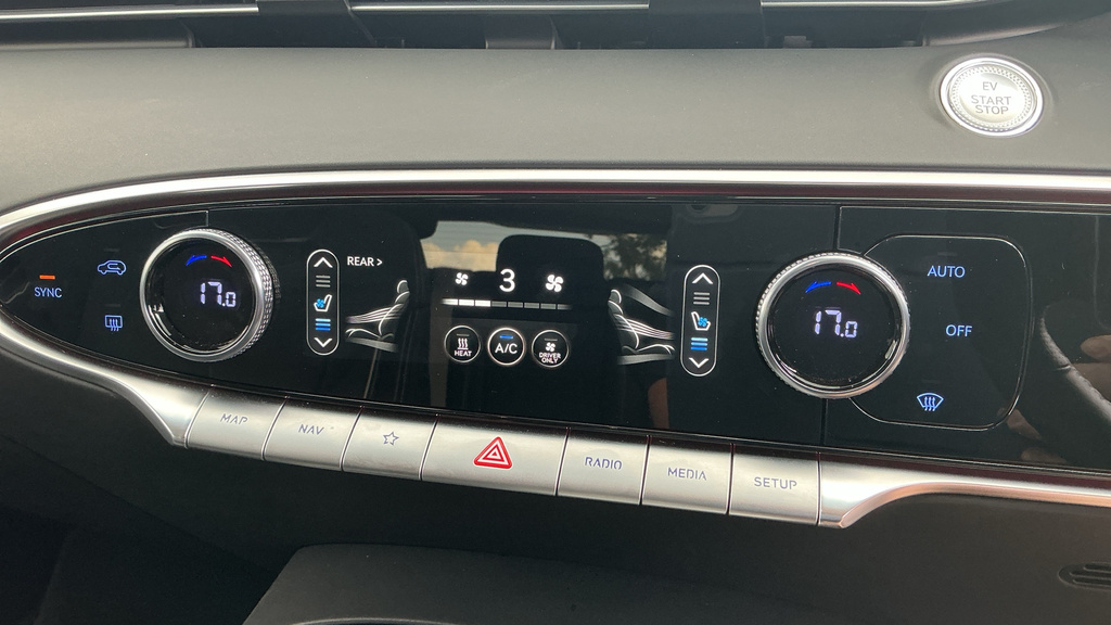 Genesis GV70 Gv70 360Kw Sport 77Kwh Awd White #34