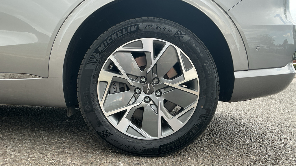 Genesis GV70 Gv70 360Kw Sport 77Kwh Awd White #18