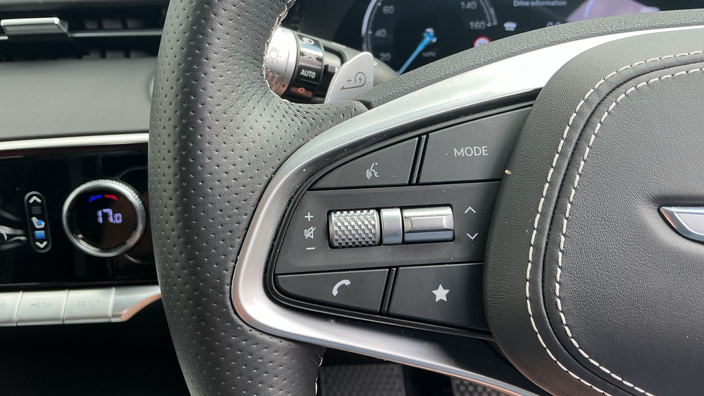 Genesis GV70 Gv70 360Kw Sport 77Kwh Awd White #42