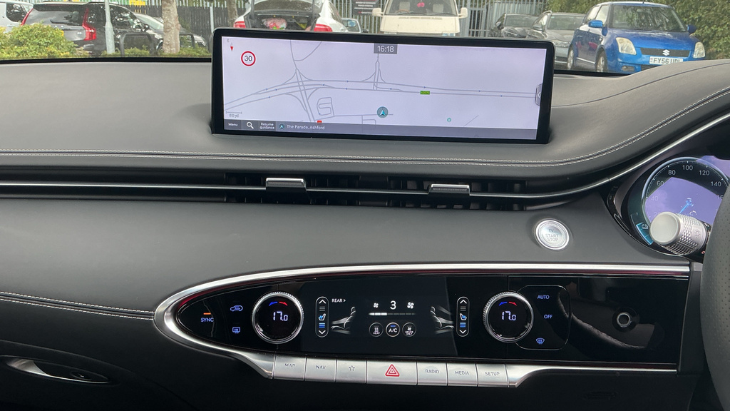 Genesis GV70 Gv70 360Kw Sport 77Kwh Awd White #13