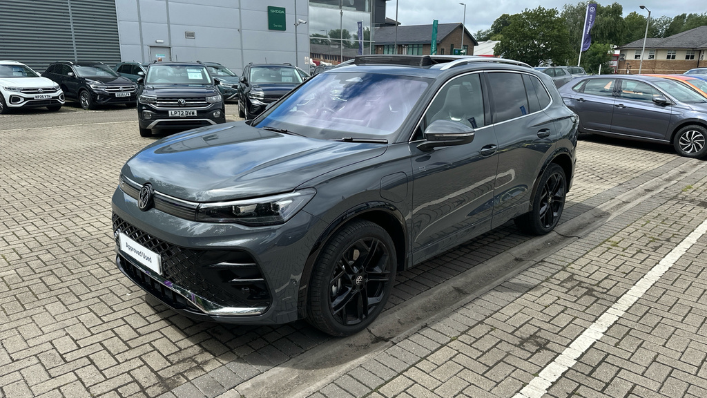 Volkswagen Tiguan R-line White #47