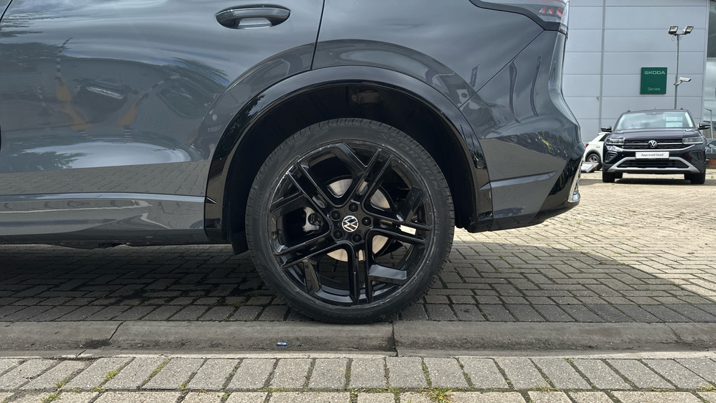 Volkswagen Tiguan R-line White #20