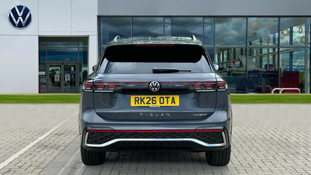 Volkswagen Tiguan R-line White #11