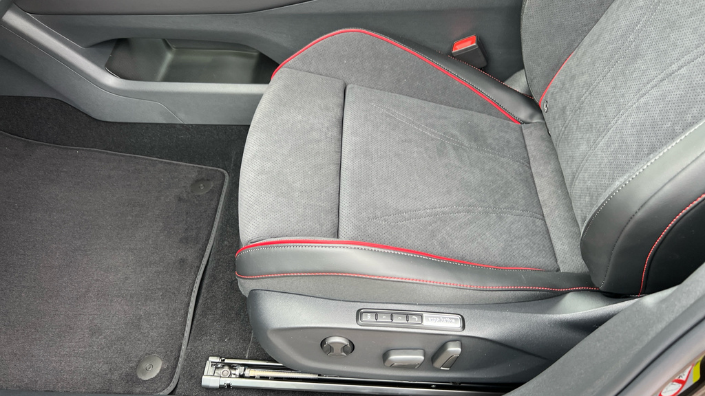 Volkswagen ID.7 210Kw Match Pro S Plus 86Kwh Black #39