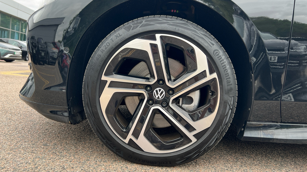 Volkswagen ID.7 210Kw Match Pro S Plus 86Kwh Black #18