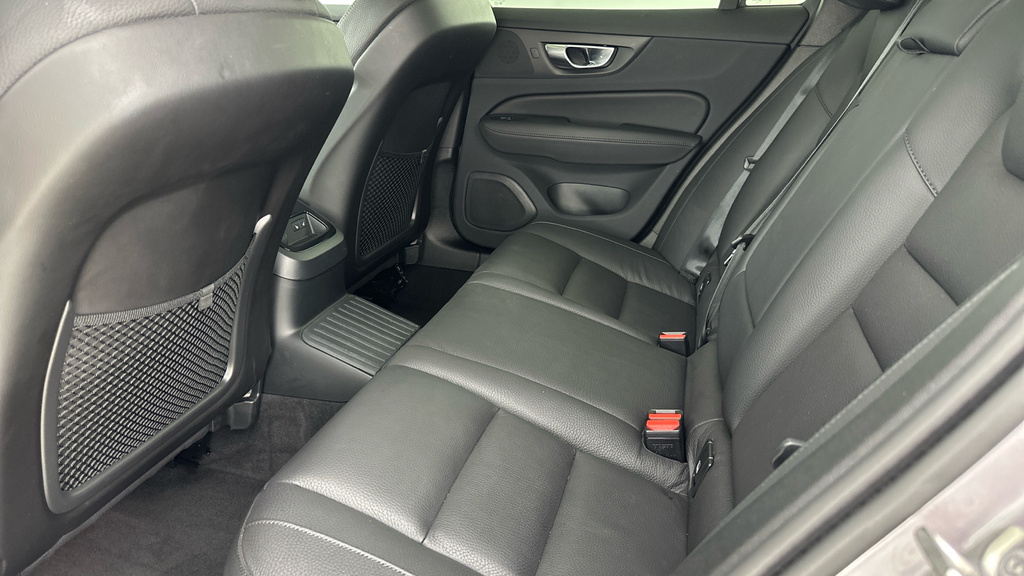 Volvo V60 2.0 T6 350 Recharge Phev Plus Dark Awd Grey #13